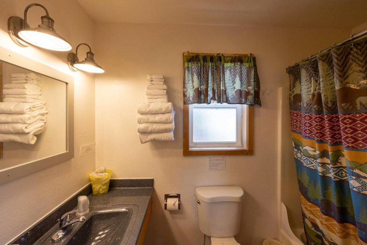Elk Horn Lodge Cooke City Ngoại thất bức ảnh