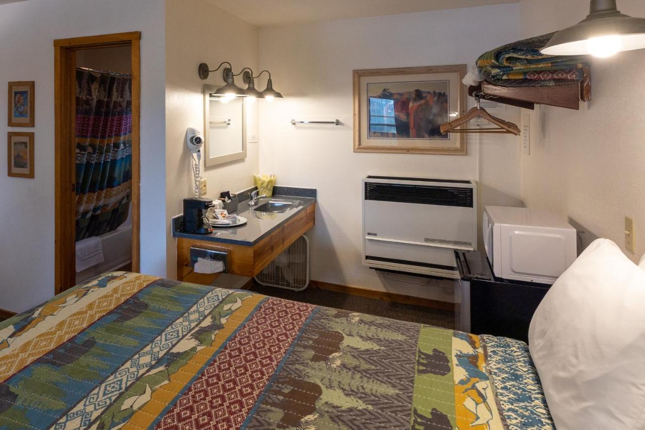 Elk Horn Lodge Cooke City Ngoại thất bức ảnh