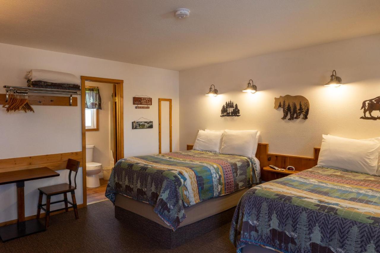 Elk Horn Lodge Cooke City Ngoại thất bức ảnh