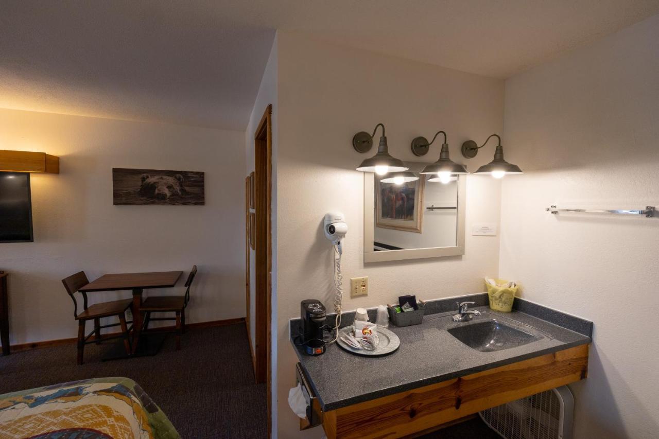 Elk Horn Lodge Cooke City Ngoại thất bức ảnh